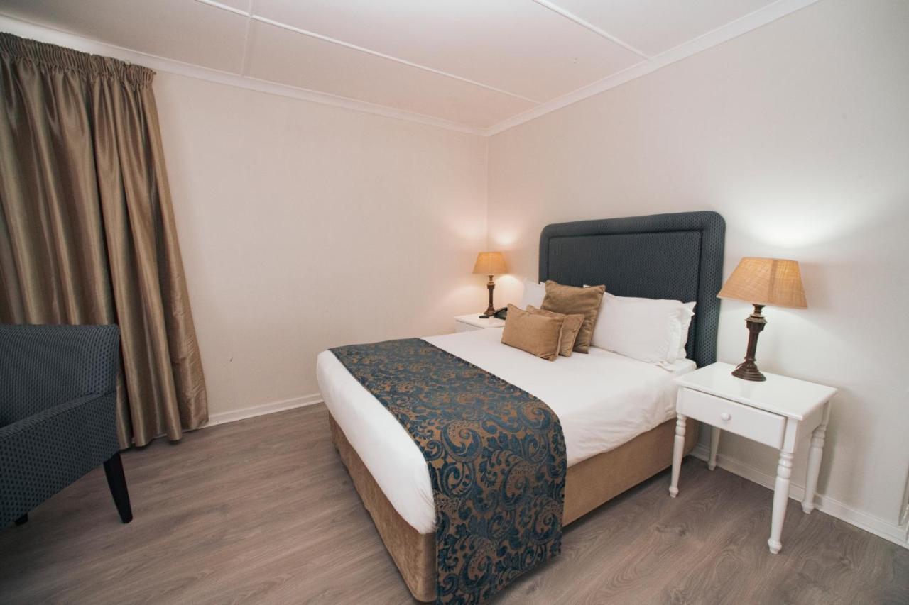 The Estuary Hotel & Spa Port Edward Bagian luar foto