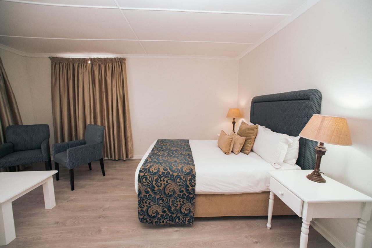The Estuary Hotel & Spa Port Edward Bagian luar foto