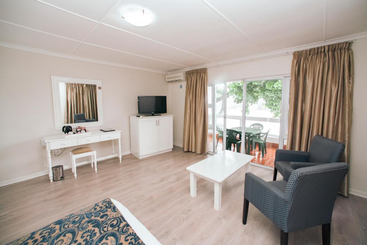 The Estuary Hotel & Spa Port Edward Bagian luar foto